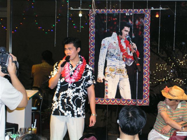 2005.08.15 - Aloha from Hawaii (Elvis Live Music & Dinner)