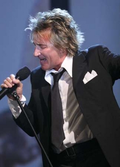 Rod Stewart at Shelter from the strom
