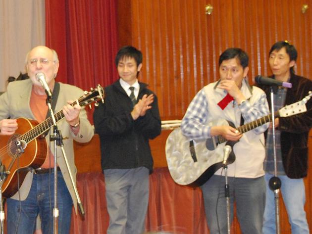 2008.02.29 - Peter Yarrow and Young Strings at CSBC Secondary School
